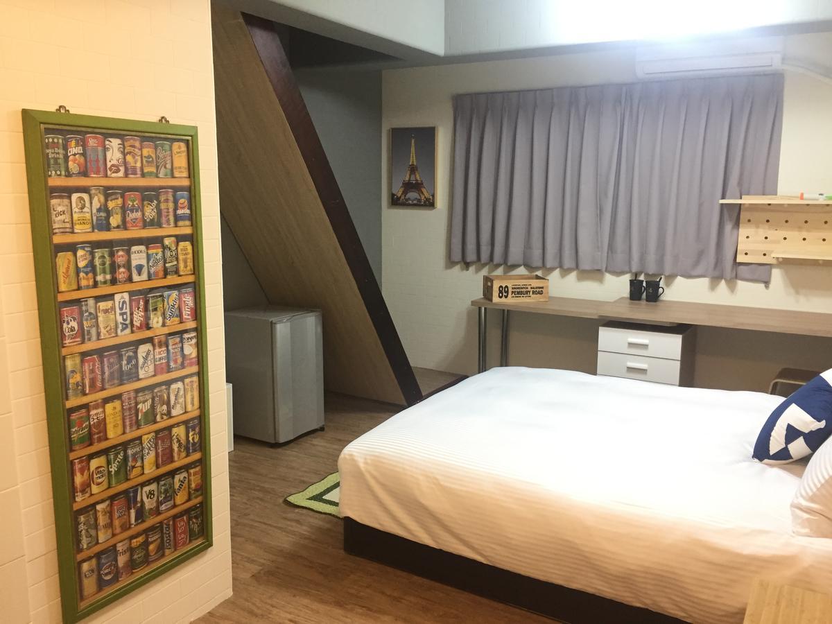 Traveler Station Hotel Kaohsiung Exterior photo