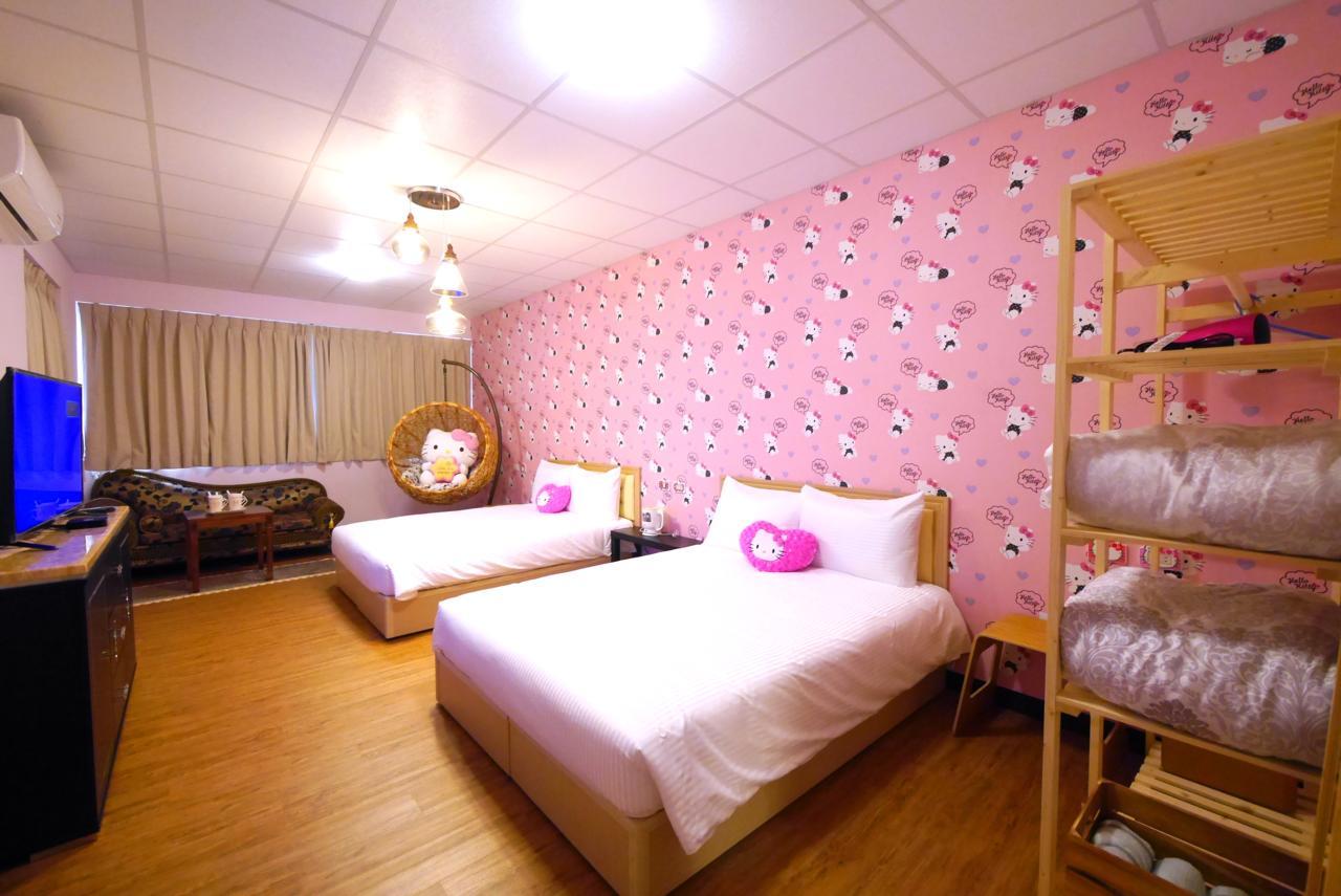 Traveler Station Hotel Kaohsiung Exterior photo