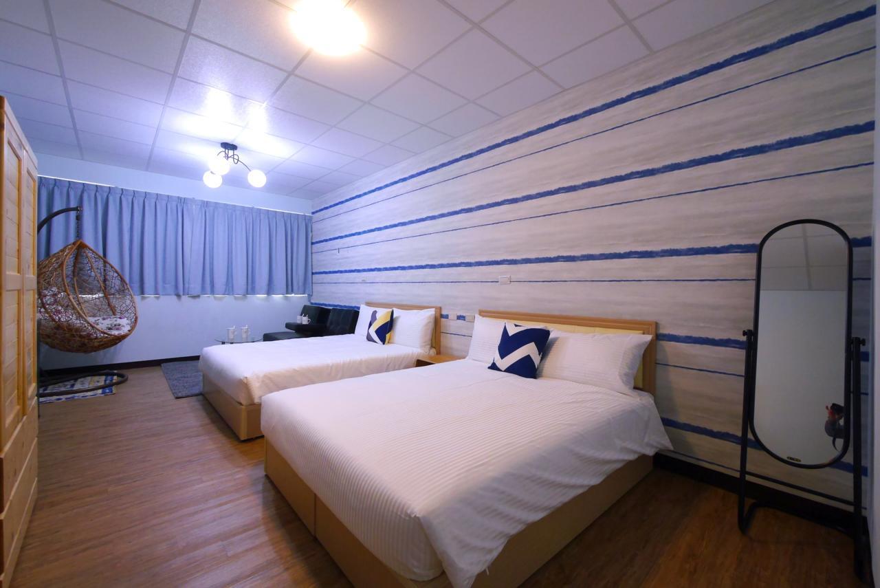 Traveler Station Hotel Kaohsiung Exterior photo