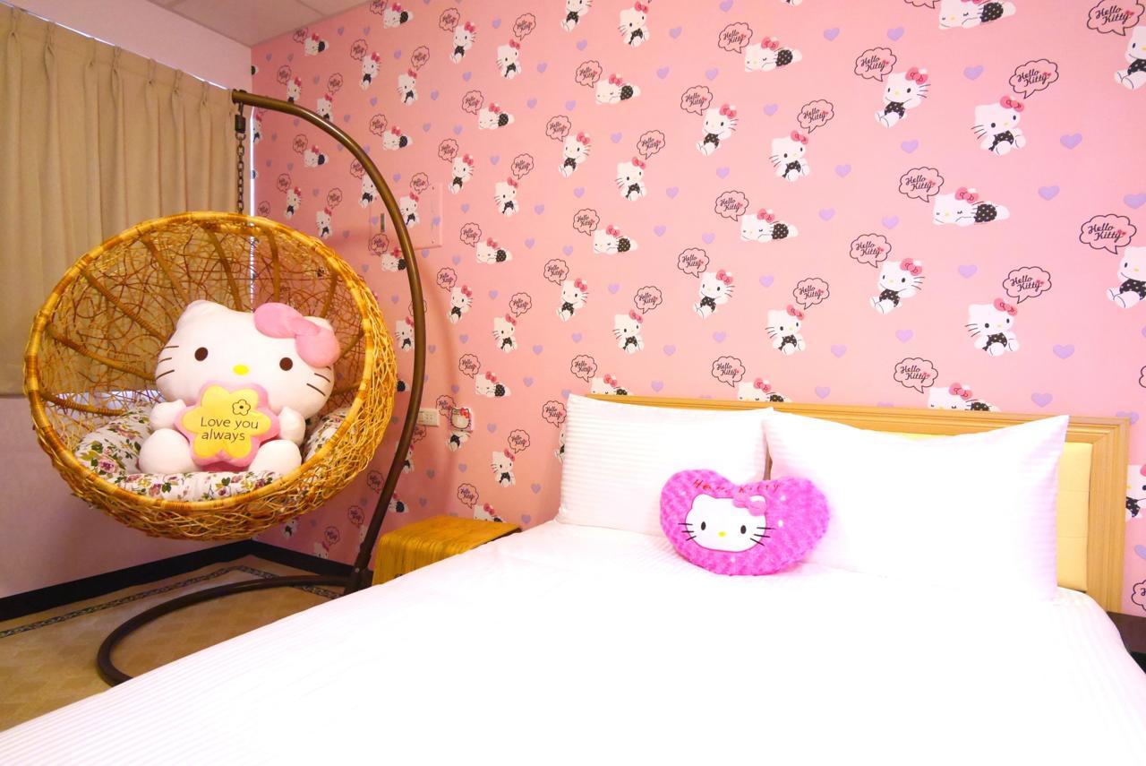 Traveler Station Hotel Kaohsiung Exterior photo